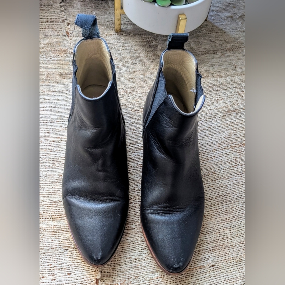 Nisolo Chelsea Boot Black EUC